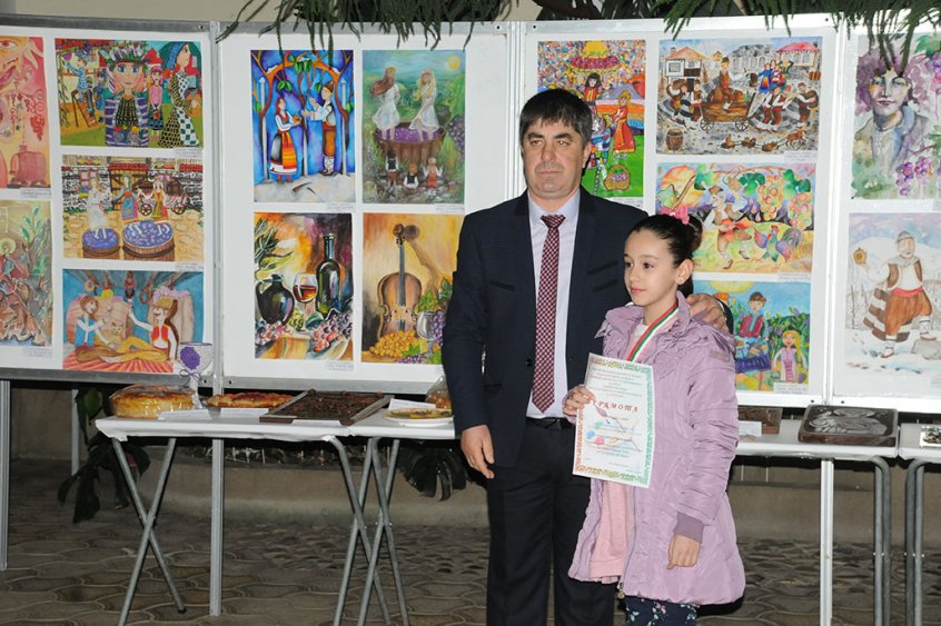 Наградиха призьорите от Националния конкурс за детска рисунка „Св. Трифон Зарезан“ - E-Burgas.com