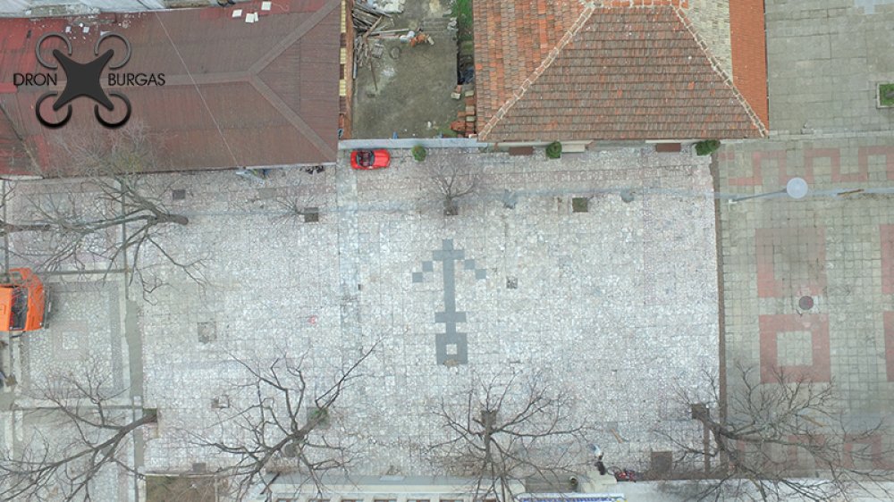 Напредва изграждането на новия площад в Царево /снимки, видео/ - E-Burgas.com