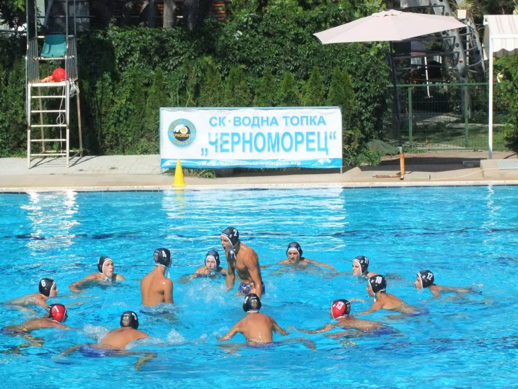 „Черноморец” е новият шампион на България по водна топка - E-Burgas.com