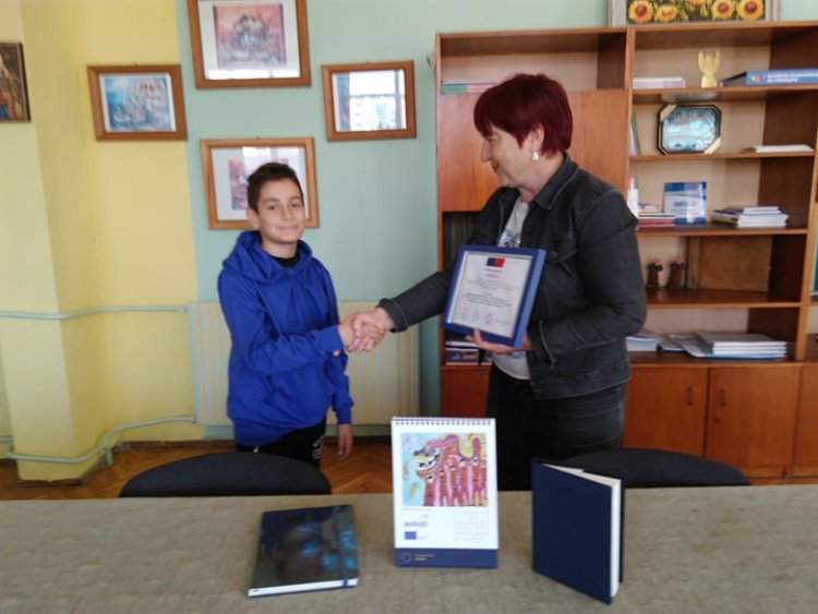 Отличиха бургаски деца в престожен международен конкурс (Снимки) - E-Burgas.com