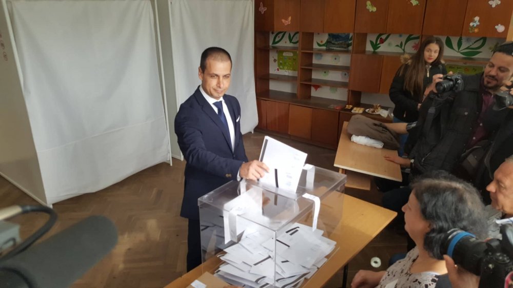 Живко Табаков: Гласувах за края на корупцията в обществените поръчки - E-Burgas.com