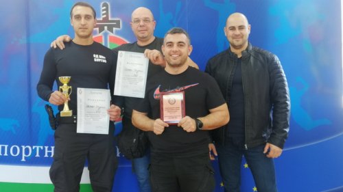 Силно представяне на бургаски полицаи на турнир по стрелба - E-Burgas.com