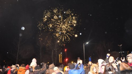 Честита нова 2020 година! С пожелание за здраве и благоденствие (Снимки) - E-Burgas.com