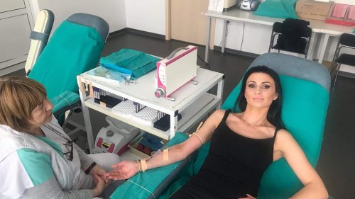 Мисис Бургас 2018 спази обещанието си – вече е редовен кръводарител - E-Burgas.com