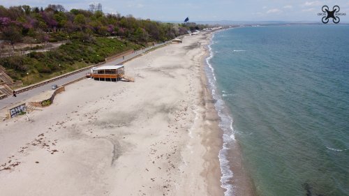Плажът в Бургас вече е достъпен, но не за всички  - E-Burgas.com