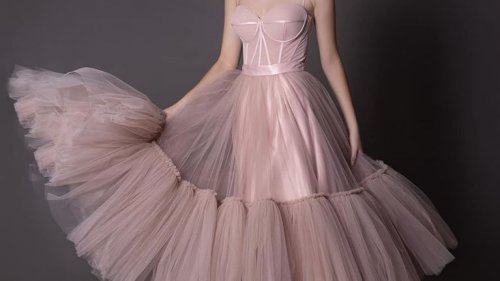 Мария Диомова, дизайнер: К-19 не спира девойките да заблестят в мечтаната бална рокля - E-Burgas.com