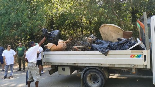 Доброволци и администрация чистиха бреговете около Бургас от боклуци (Снимки) - E-Burgas.com