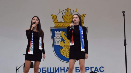 Вижте финалистите от конкурса „Бургас харесва младите преводачи“ - E-Burgas.com