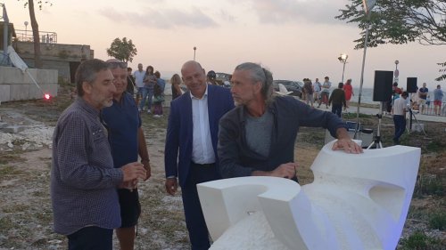 Пет нови скулптури ще красят Поморие  - E-Burgas.com