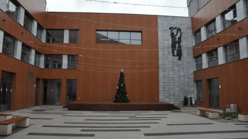 Културният дом на нефтохимика вече е завършен и красив модерен център (Снимки) - E-Burgas.com