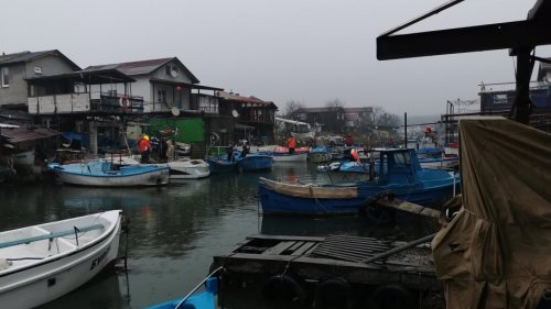 Дългоочакваното узаконяване на постройките в Ченгенето пак се отложи, рибарите протестират мълчаливо (Видео) - E-Burgas.com