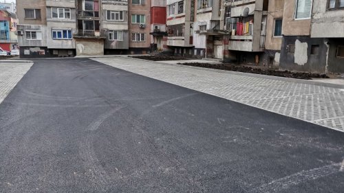 Готов е новият паркинг със 100 места до бл.76-80 в „Меден рудник“ - E-Burgas.com
