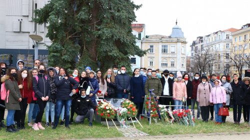 Бургас отбеляза Деня на спасяването на българските евреи от Холокоста - E-Burgas.com