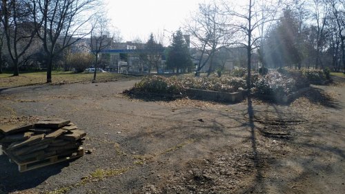Обновяват още един парк в „Славейков“  - E-Burgas.com