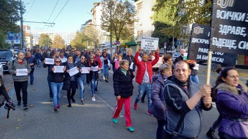 Ресторантьори стискат зъби, още не са започнали с уволненията заради мерките (Снимки) - E-Burgas.com