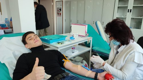 Ученици от Несебър популяризират кръводаряването с личен пример - E-Burgas.com