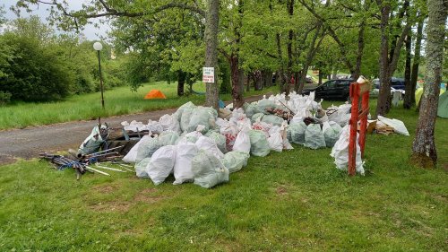 Странджа олекна с няколко тона боклук след намесата на доброволците от 