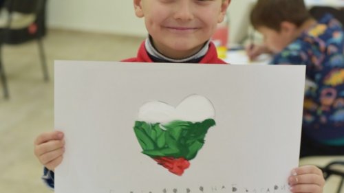 Деца от Украйна редят изложба в Бургас - E-Burgas.com