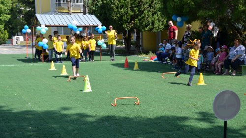 Над 4000 бургаски деца взеха участие в празниците на спорта (Снимки) - E-Burgas.com