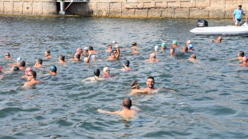 Плувен маратон в Поморие събра стотици на Стария кей (Снимки) - E-Burgas.com