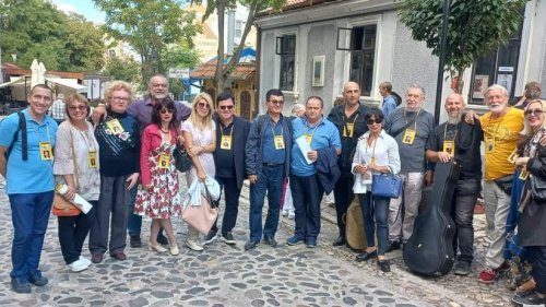 Аплодисменти за бургаската поезия на международен фестивал в Сърбия - E-Burgas.com