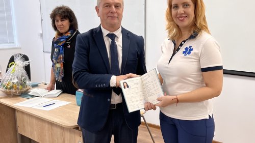 Университет „Проф. д-р Асен Златаров“ изпрати третия випуск парамедици - E-Burgas.com