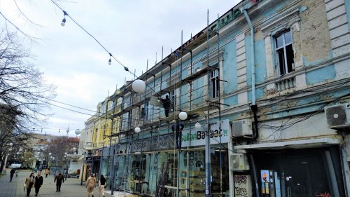 Възстановяват още една знакова стара сграда в центъра на Бургас - E-Burgas.com