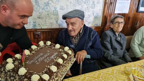 Дядо Жечо от сунгурларското с. Подвис отпразнува своя 100- годишен юбилей - E-Burgas.com