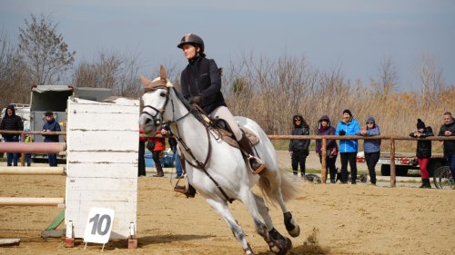 Никулденски турнир по конен спорт ще зарадва жители и гости на Бургас - E-Burgas.com