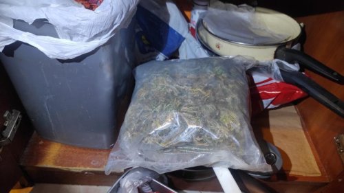 Половин килограм марихуана иззеха от бургазлия - E-Burgas.com