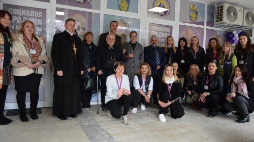 Бургас откри първата в страната Социална градина за възрастни хора с деменция - E-Burgas.com