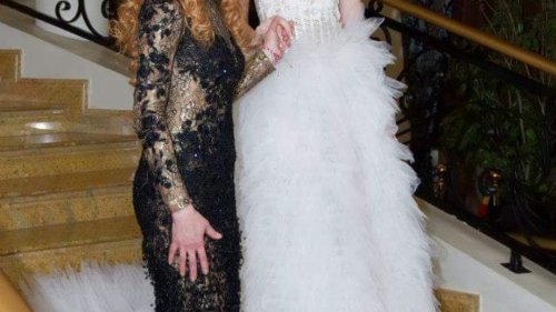 Претендентките за титлата Мисис Бургас 2024 г заблестяват в официалните рокли на модна къща „Тонена