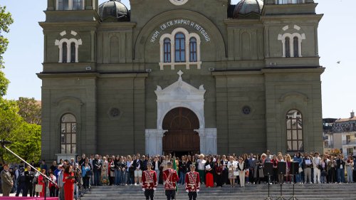 Тържествено осветиха знамето на Първия студентски гвардейски отряд към Бургаския държавен университет - E-Burgas.com