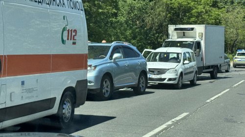 Верижна катастрофа на пътя Бургас – Варна след Приселци, има пострадали - E-Burgas.com