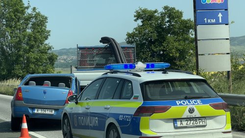 Тежка катастрофа между лек автомобил и камионче на пътя Бургас – Ветрен - E-Burgas.com
