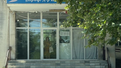 „Център за психично здраве“ в Бургас затваря врати преди края на работното време – охраната решава кой ще бъде приет - E-Burgas.com