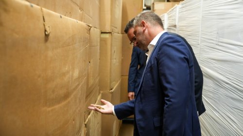 Подземна империя: Разбита най-голямата нелегална фабрика за цигари в България – 100 милиона къса иззети - E-Burgas.com