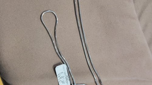 Парадокс в центъра на Бургас: цени в евро и левове, но продавачката обявява други суми - E-Burgas.com