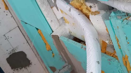 Жителите на 6-ти блок в „Меден рудник“: „5 месеца гавра и грабеж“ – подготвят протест срещу безобразен ремонт - E-Burgas.com