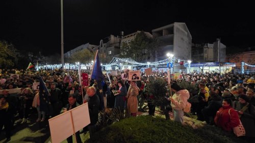 100 души протестираха в Бургас… според националните медии - E-Burgas.com