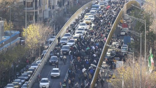 Иран в пълен информационен мрак: масови протести, насилие и блокиран интернет - E-Burgas.com