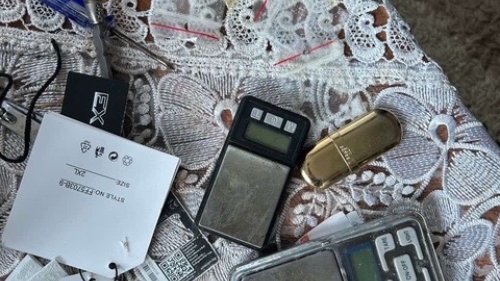 Удар в „Победа“: Криминалната полиция разби нарколаборатория в двуетажна къща на ул. „Велека“ - E-Burgas.com