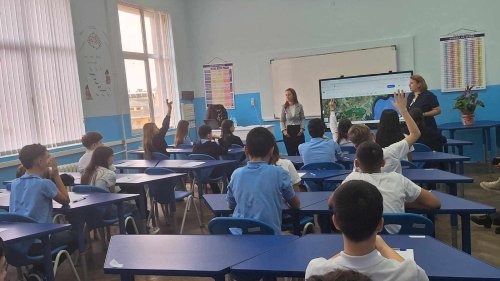 Силен старт за модерното образование: нов чуждоезиков кабинет в ОУ „П. Р. Славейков“ – Бургас - E-Burgas.com