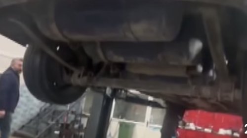 БЪЛГАРСКА КОЛА ХВАНАТА С ДРОГА В ТУРЦИЯ: 24,5 КГ ТРЕВА СКРИТА В РЕЗЕРВОАРИ - E-Burgas.com