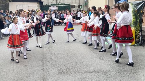 ОУ „П. Р. Славейков“ отбеляза Деня на Земята с еко празник и силни послания от децата - E-Burgas.com