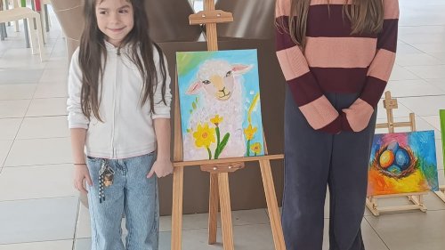 Деца от Бургас рисуват доброта: великденски пленер обедини училища и академия в кауза за възрастните - E-Burgas.com
