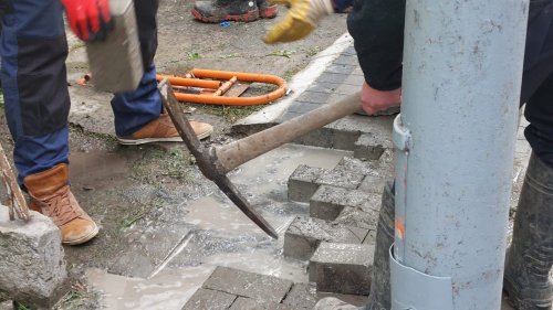 ВиК пак разкопа „Гладстон“ – нов ремонт, стара практика - E-Burgas.com