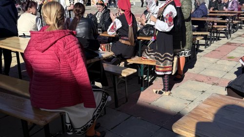 С фолклорен празник с. Прилеп отбеляза 95 години читалищна дейност - E-Burgas.com