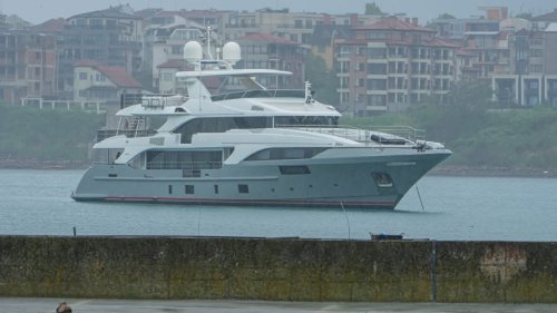 Малкото Монако“? Луксозна суперяхта хвърли котва в залива на Царево - E-Burgas.com