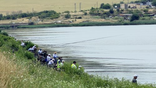 На езеро Мандра тече републиканското първенство по спортен риболов. Организаторите поеха ангажимент след финала да не останат отпадъци - E-Burgas.com